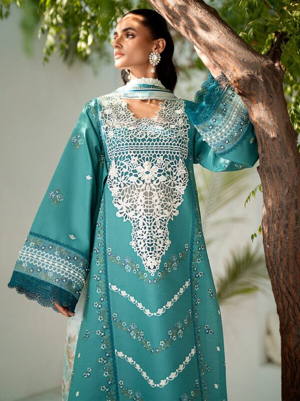 Zainab Chottani Ruhae D 9A Collection 24