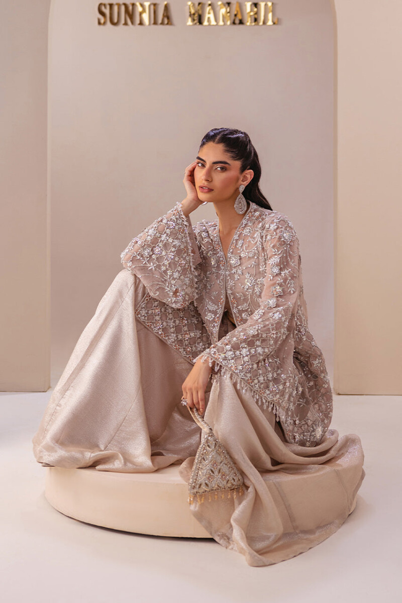 (product) Sunnia Manahil Ilsa Avi Formals Collection 24