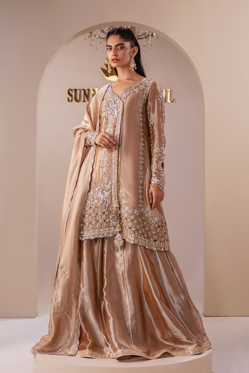 (product) Sunnia Manahil Ana Avi Formals Collection 24