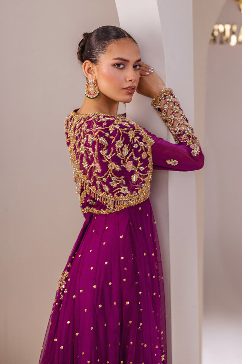 (product) Sunnia Manahil Roma Avi Formals Collection 24