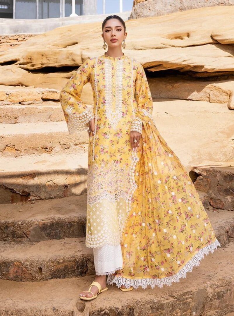 Zainab Chottani D-09b Esme Embroidered Chikankari Lawn 3pc Suit Collection 2024