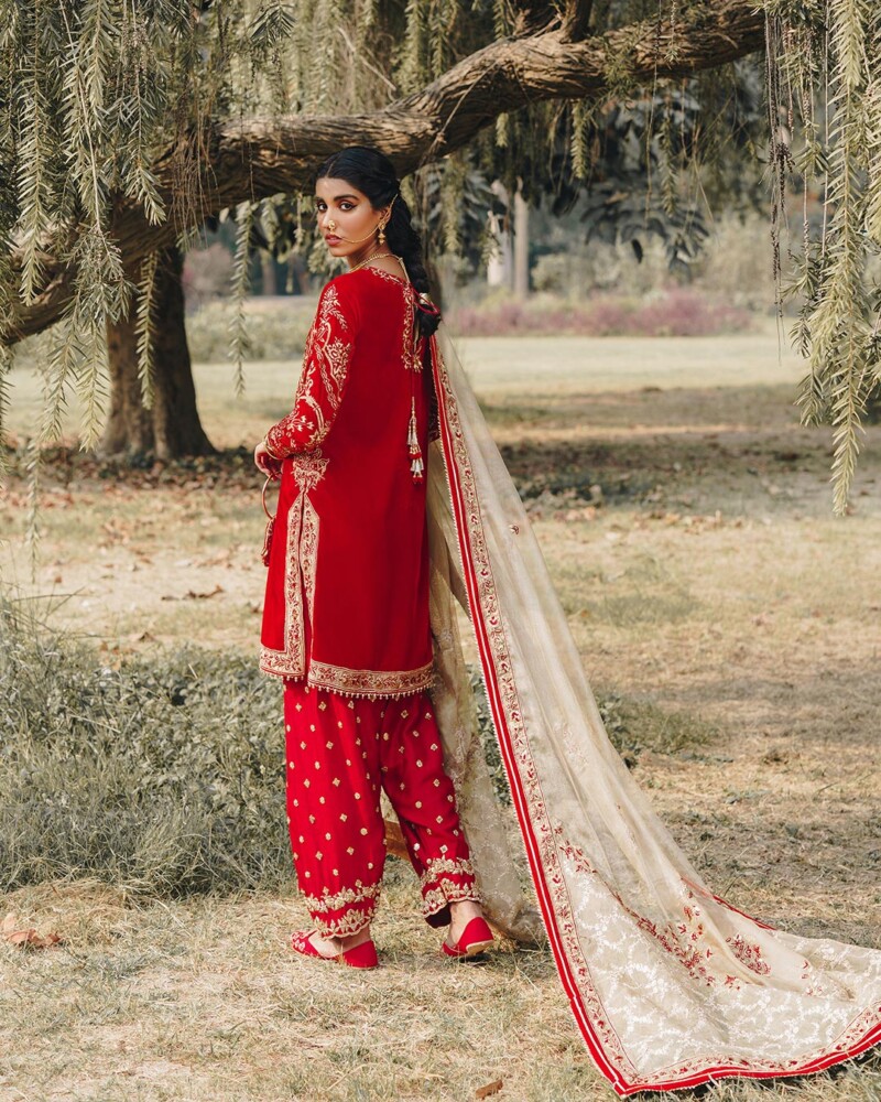 product Faiza Saqlain Mahzala Luxe Formals