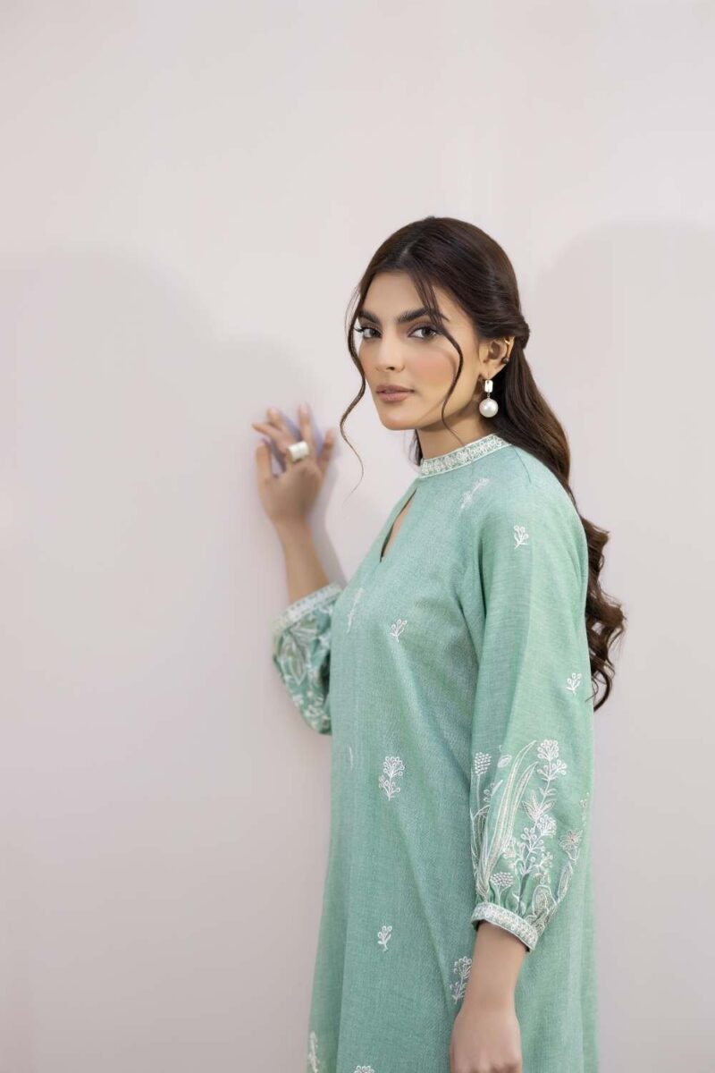 La Rosaa Spring Lss-24-06 Green Off White Spring Summer Embroidered Lawn Stitched Collection 2024