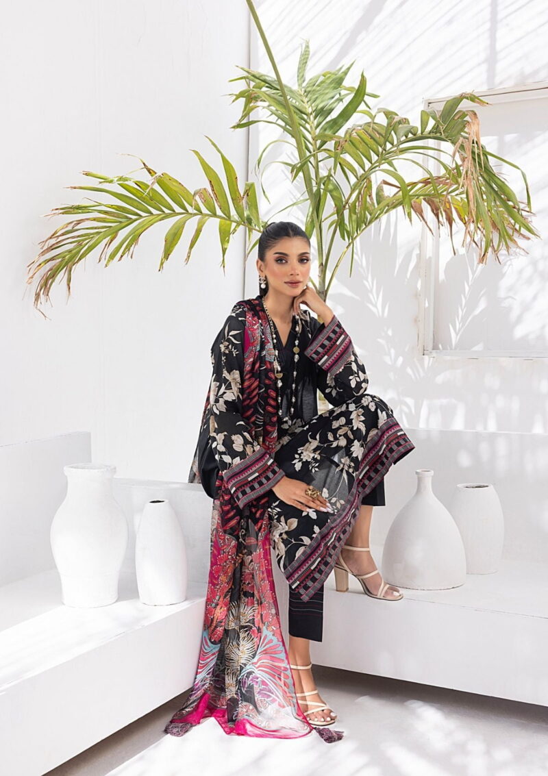 Lakhany Komal Signature Prints LG MM 107 Lawn Collection 24