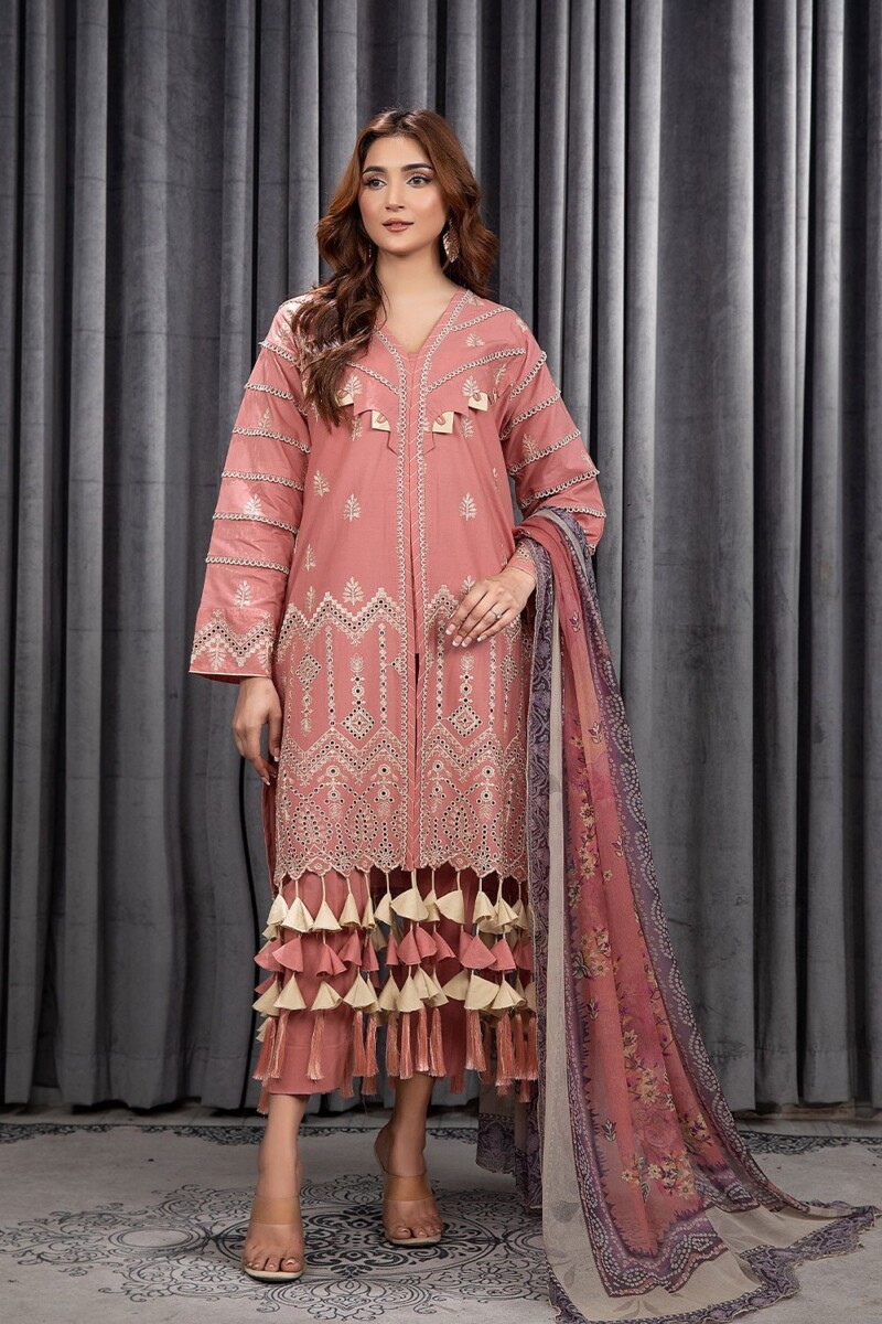 product Safwa Roma Premium Roc-04 Premium Embroidered Lawn 3pc Suit Collection 2024