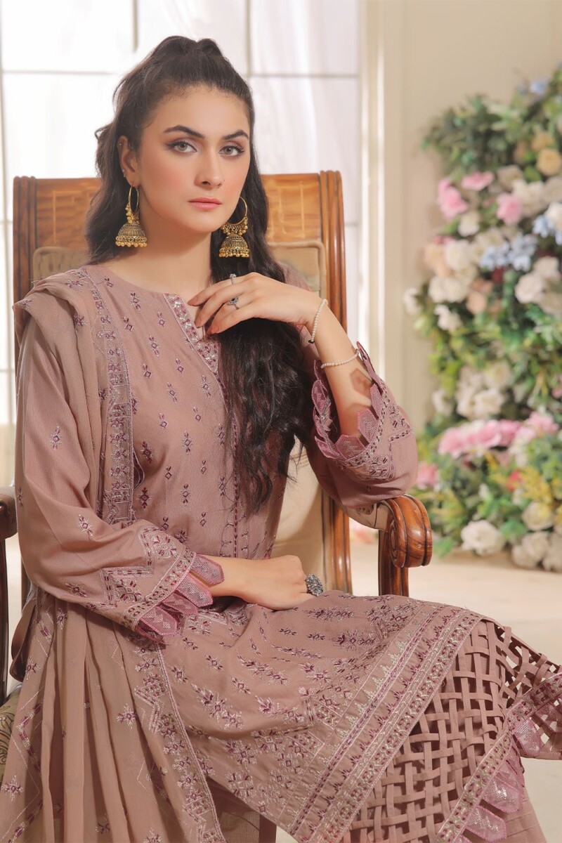 product Safwa Aura Masuri Premium Suc-04 Masuri Premium Embroidered 3pc Collection 2024