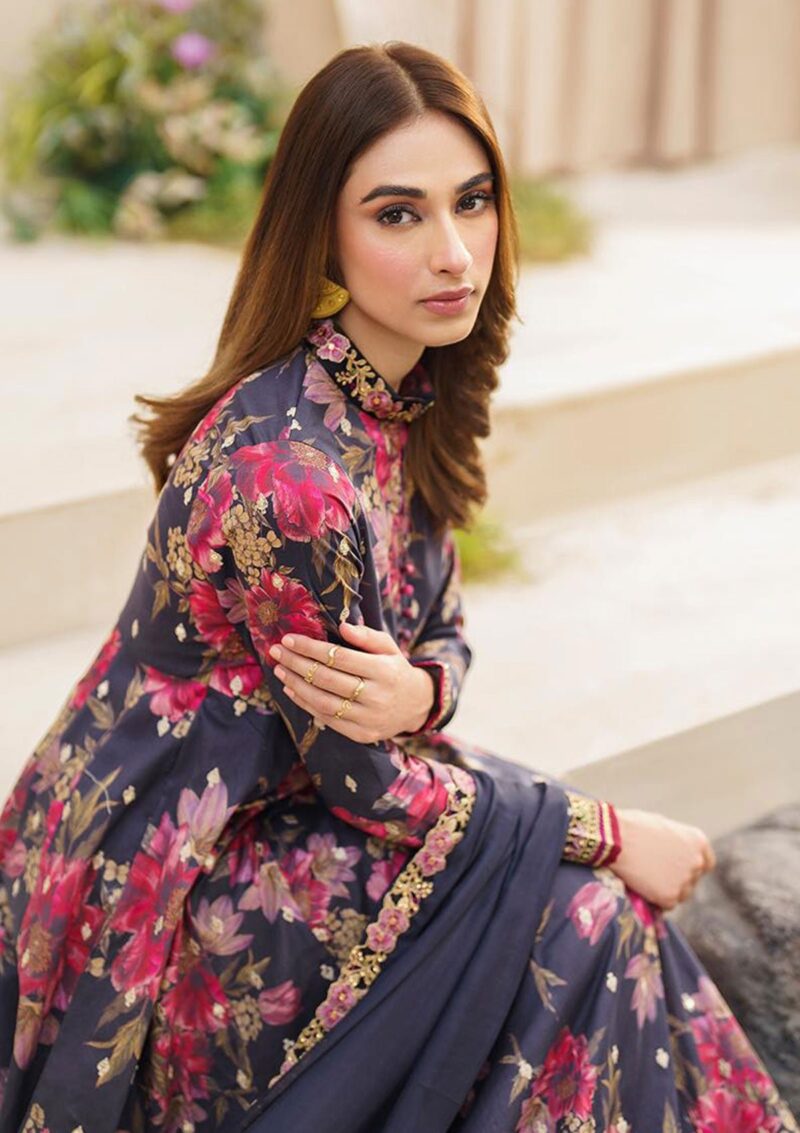 Iznik Festive 24 Sfl 05 Radiance Lawn Collection