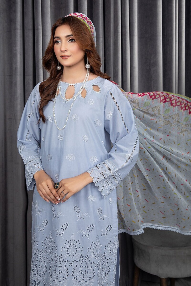 product Safwa Roma Premium Roc-05 Premium Embroidered Lawn 3pc Suit Collection 2024