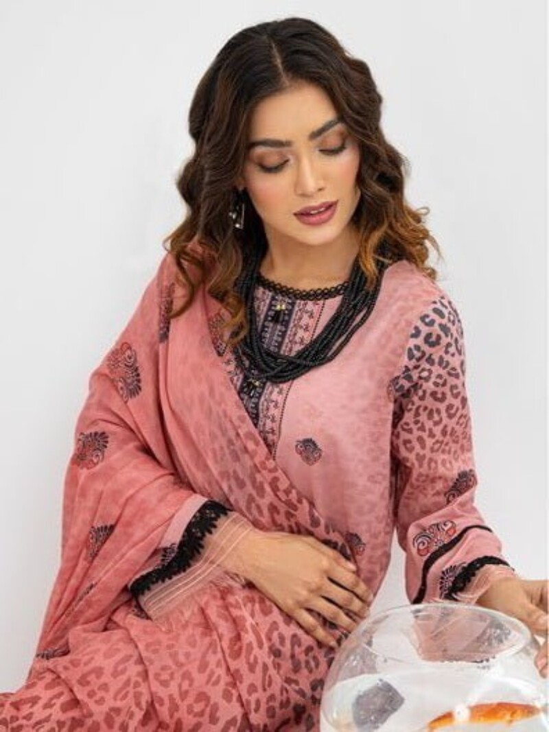 Al Kareem D-2577 Digital Printed Lawn 3Pc Suit Collection 2024