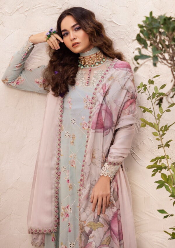 Iznik Embroidered Lawn Il24 11 Lawn Collection