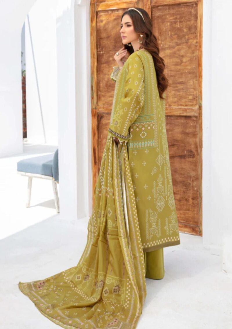 Humdum Saira Bano Hb24 05 Lawn Collection