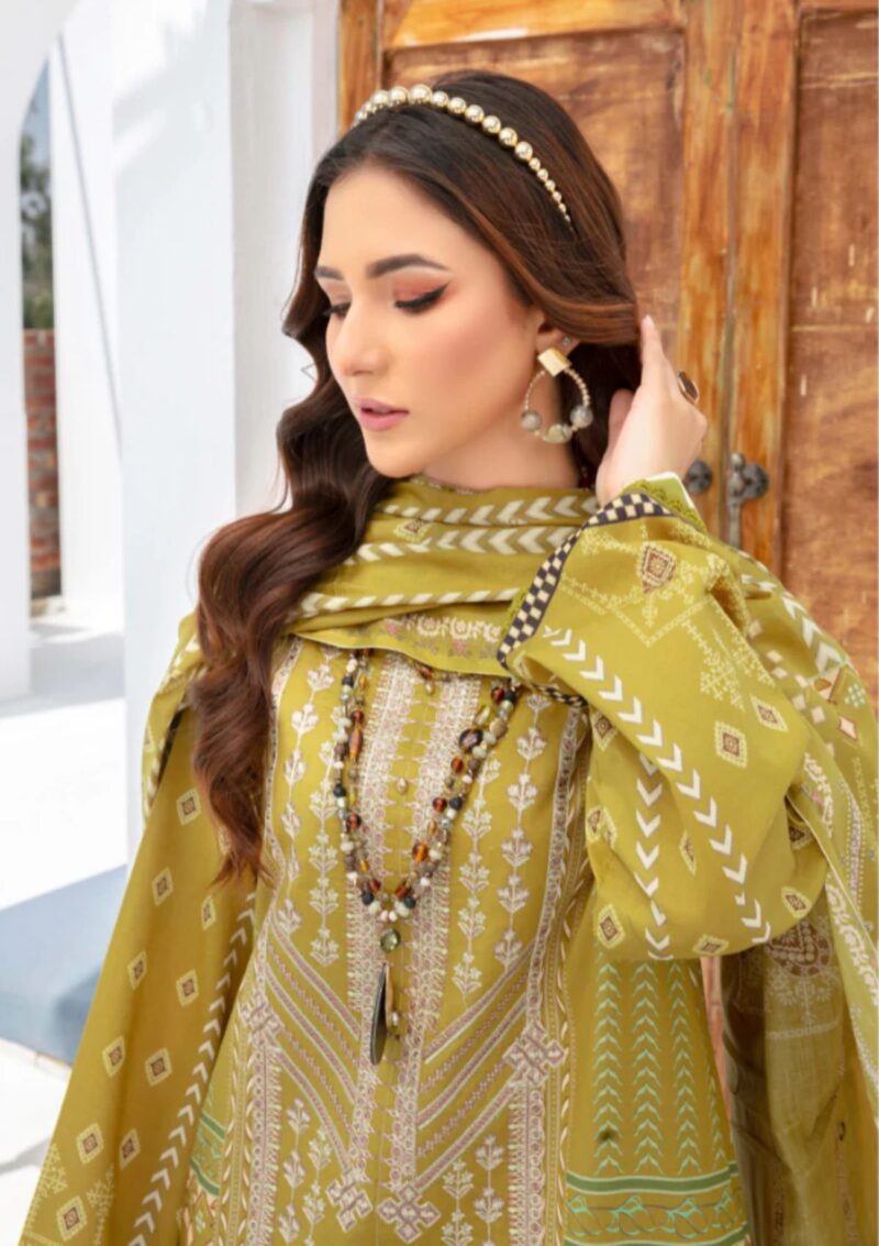 Humdum Saira Bano Hb24 05 Lawn Collection