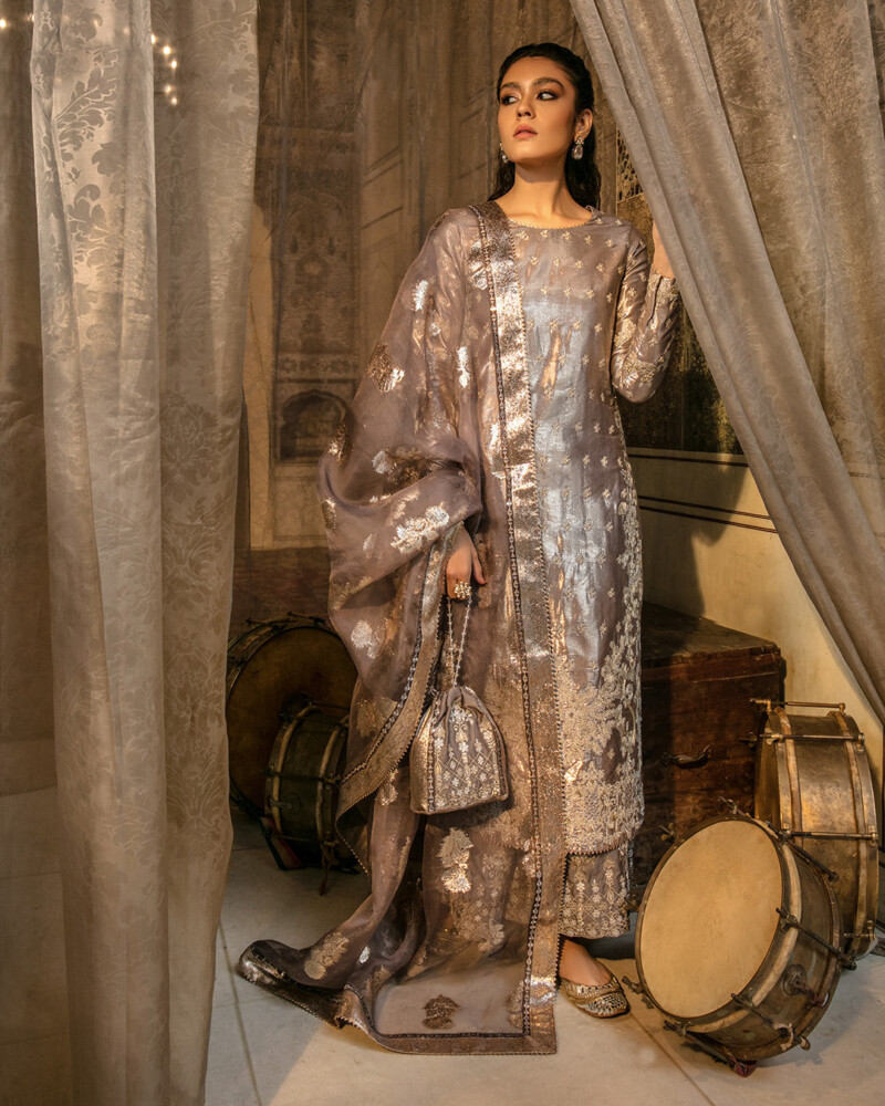 product Faiza Saqlain Neesa Luxe Formals