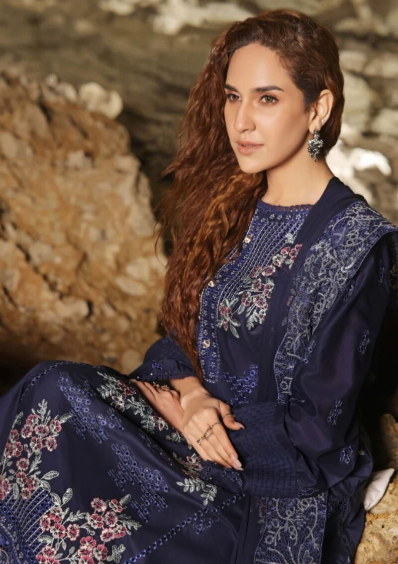 Humdum Afsoon Ap24 09 Lawn Collection