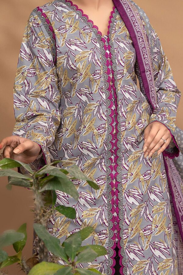 Safwa Fine Ics-32 Printed Doria Lawn 3Pc Suit Collection 2024
