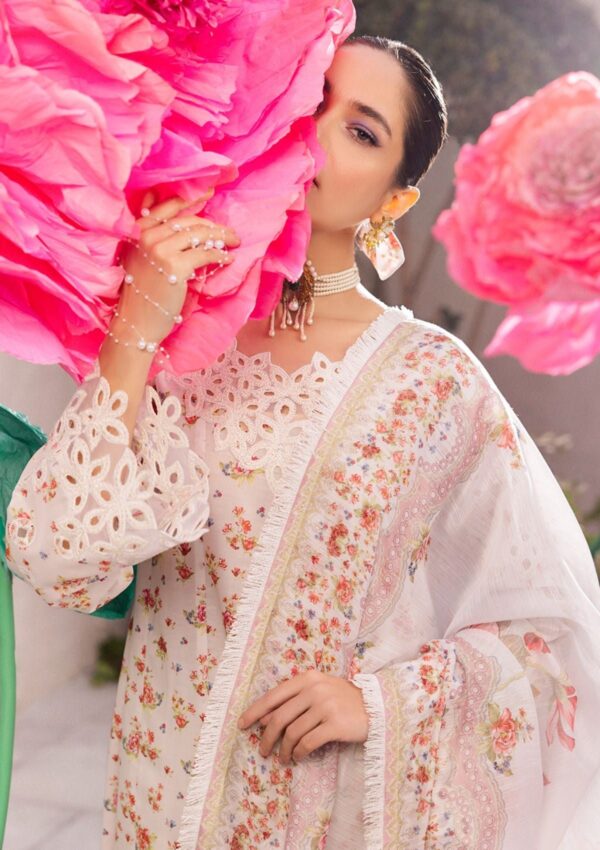 Iznik Embroidered Lawn Il24 06 Lawn Collection