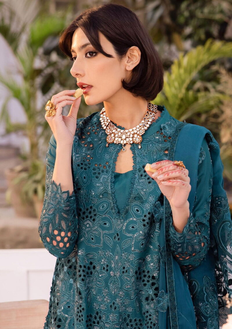 Iznik Nani Ka Ghar Ing24 08 Lawn Collection