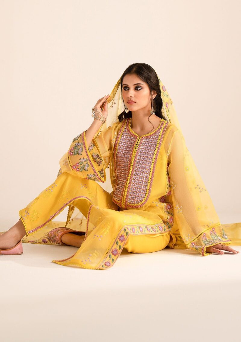 Fozia Khalid Gul Baharr Aeris Festive Edition Selin Formal Collection