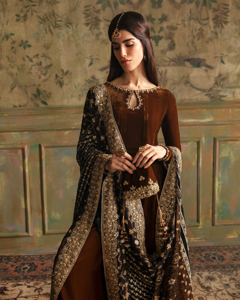 product Faiza Saqlain Ritaan Luxe Formals