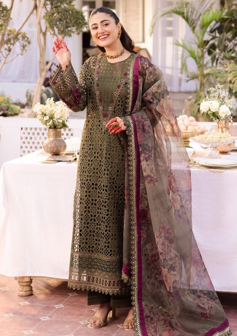 Iznik Nani Ka Ghar Ing24 11 Lawn Collection