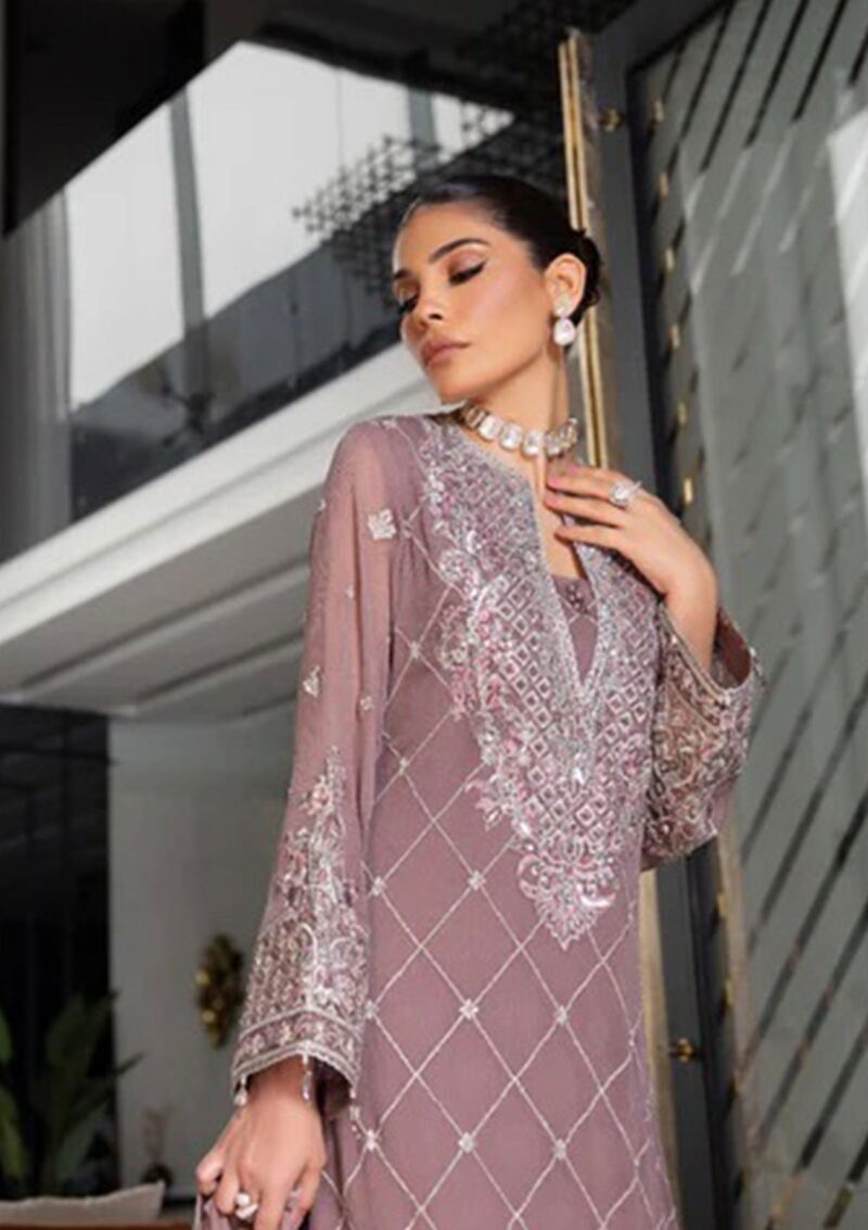 Xenia Yasfir Aara Formal Collection