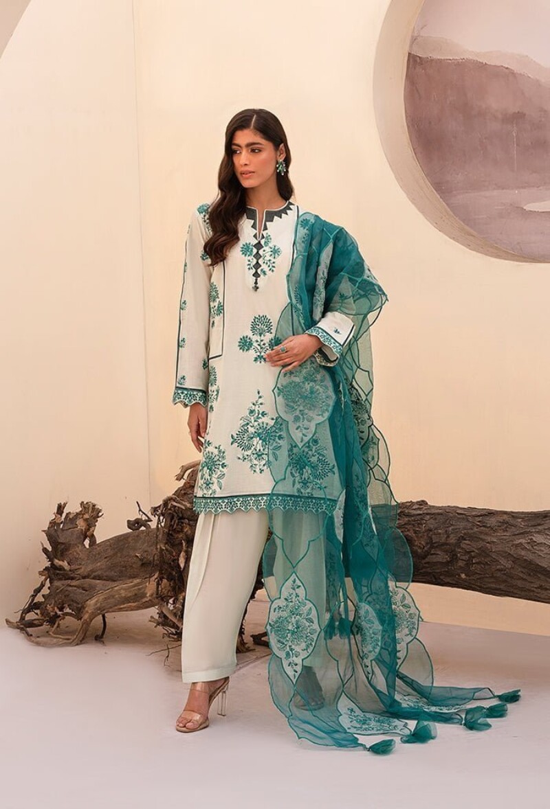 Humdum Al-03 Luxury Lawn 3pc Suit Collection 2024