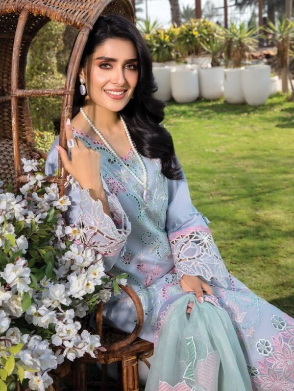 Rang Rasiya D-01 Mehrmah Premium Embroidered Lawn 3pc Suit Collection 2024