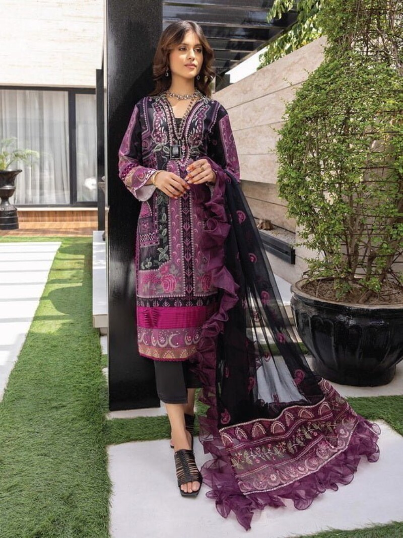 Humdum D-01 Embroidered Lawn 3pc Suit Collection 2024