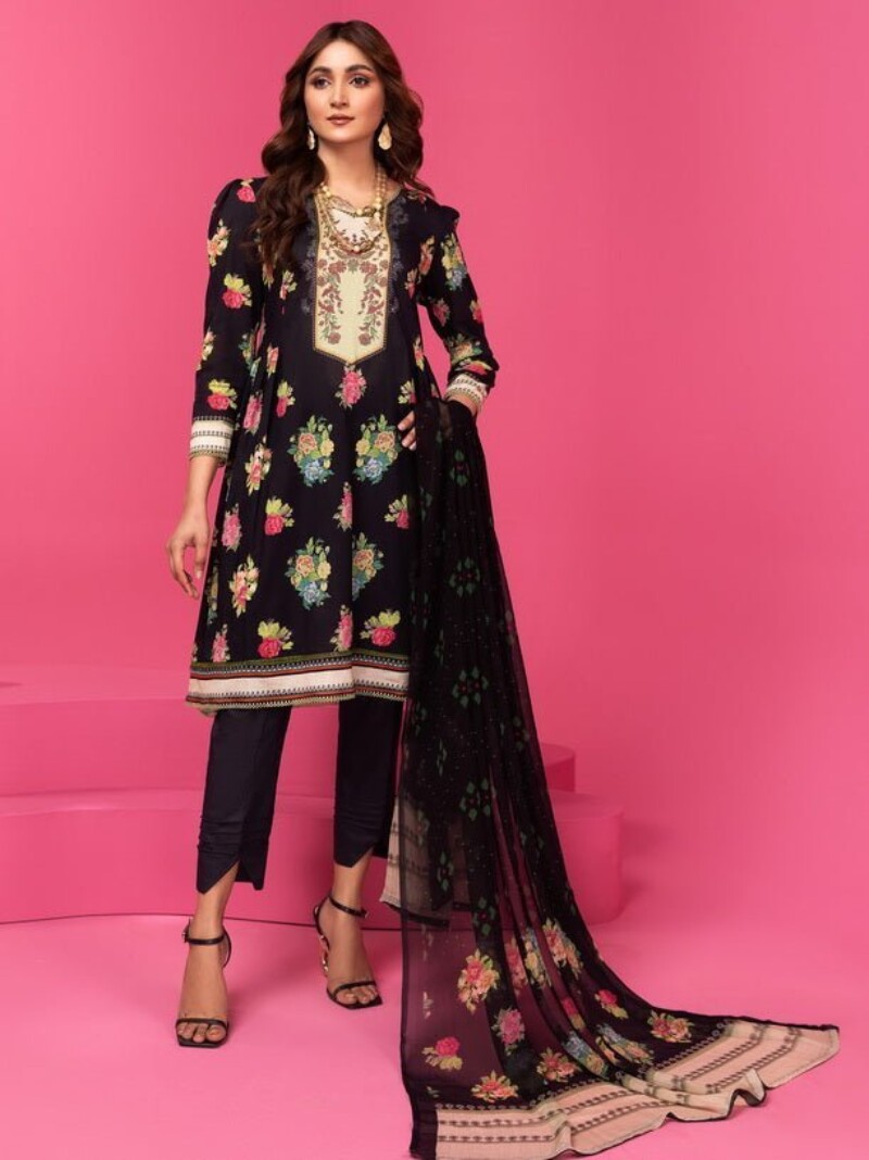 Al Kareem D-2540 Digital Printed Lawn 3pc Suit Collection 2024