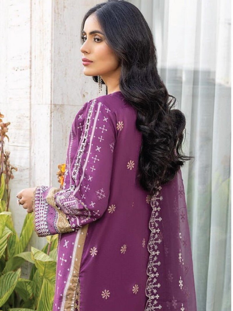 Humdum D-02 Embroidered Lawn 3pc Suit Collection 2024