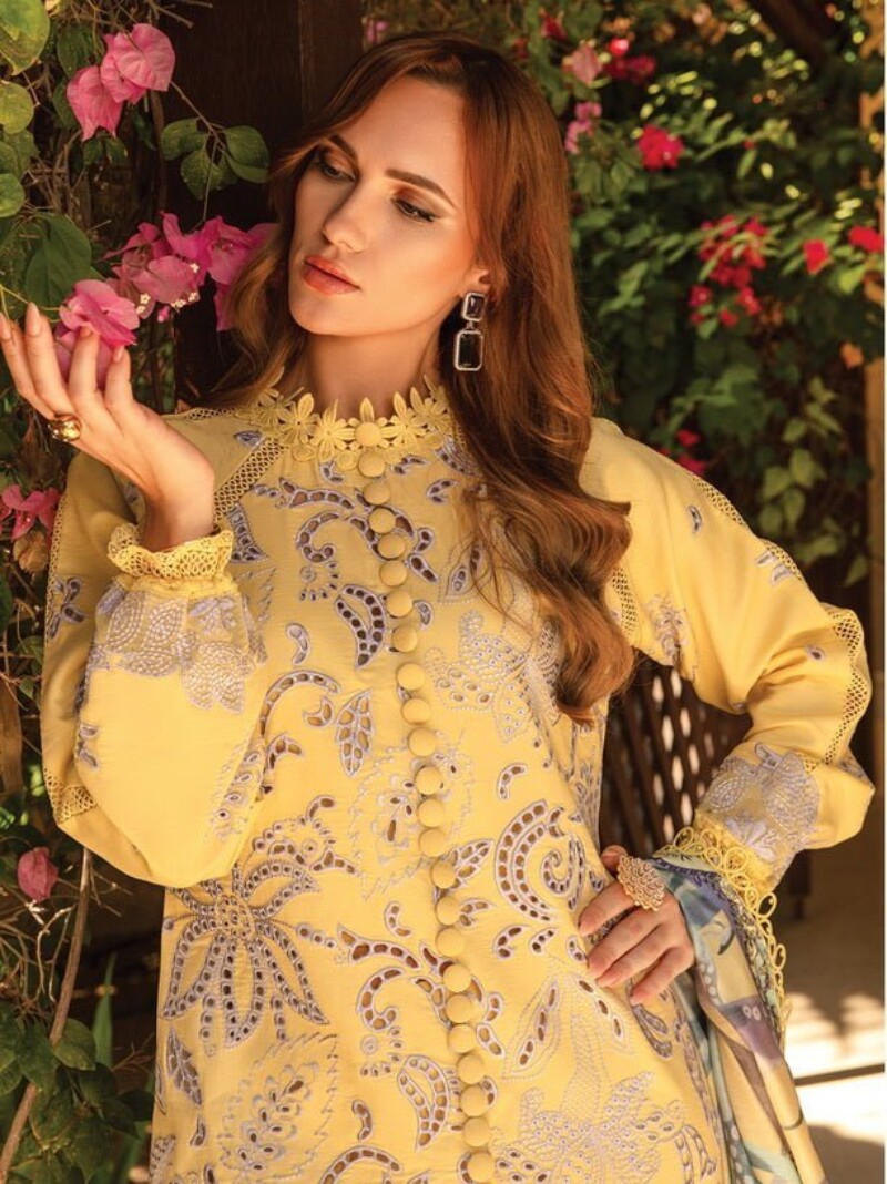 Rang Rasiya D-06 Iris Carnation Embroidered Lawn 3pc Suit Collection 2024