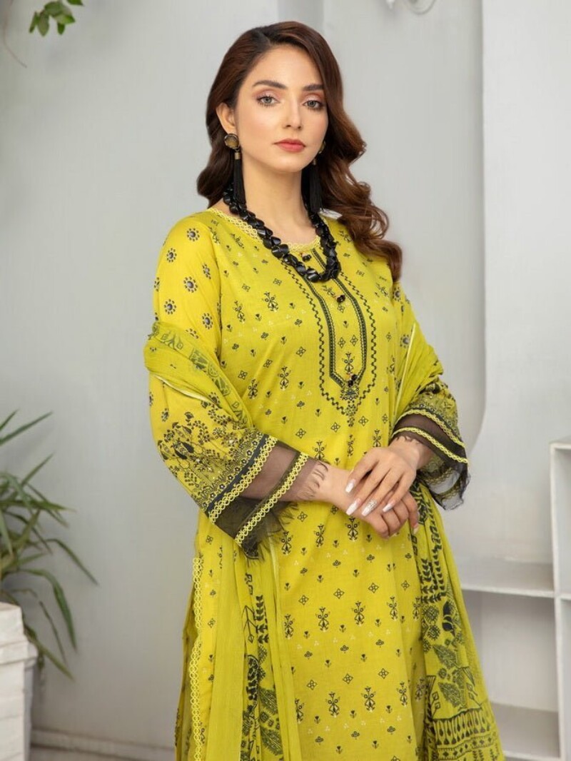 Al Kareem D-2558 Digital Printed Lawn 3pc Suit Collection 2024