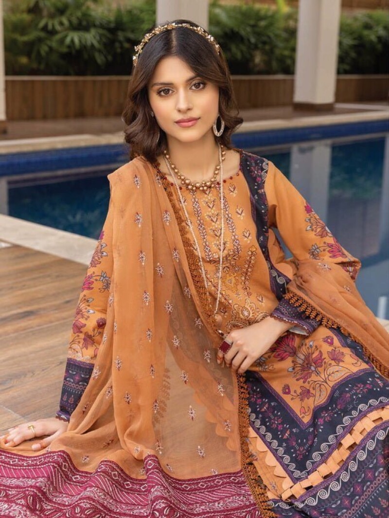 Humdum D-10 Embroidered Lawn 3pc Suit Collection 2024