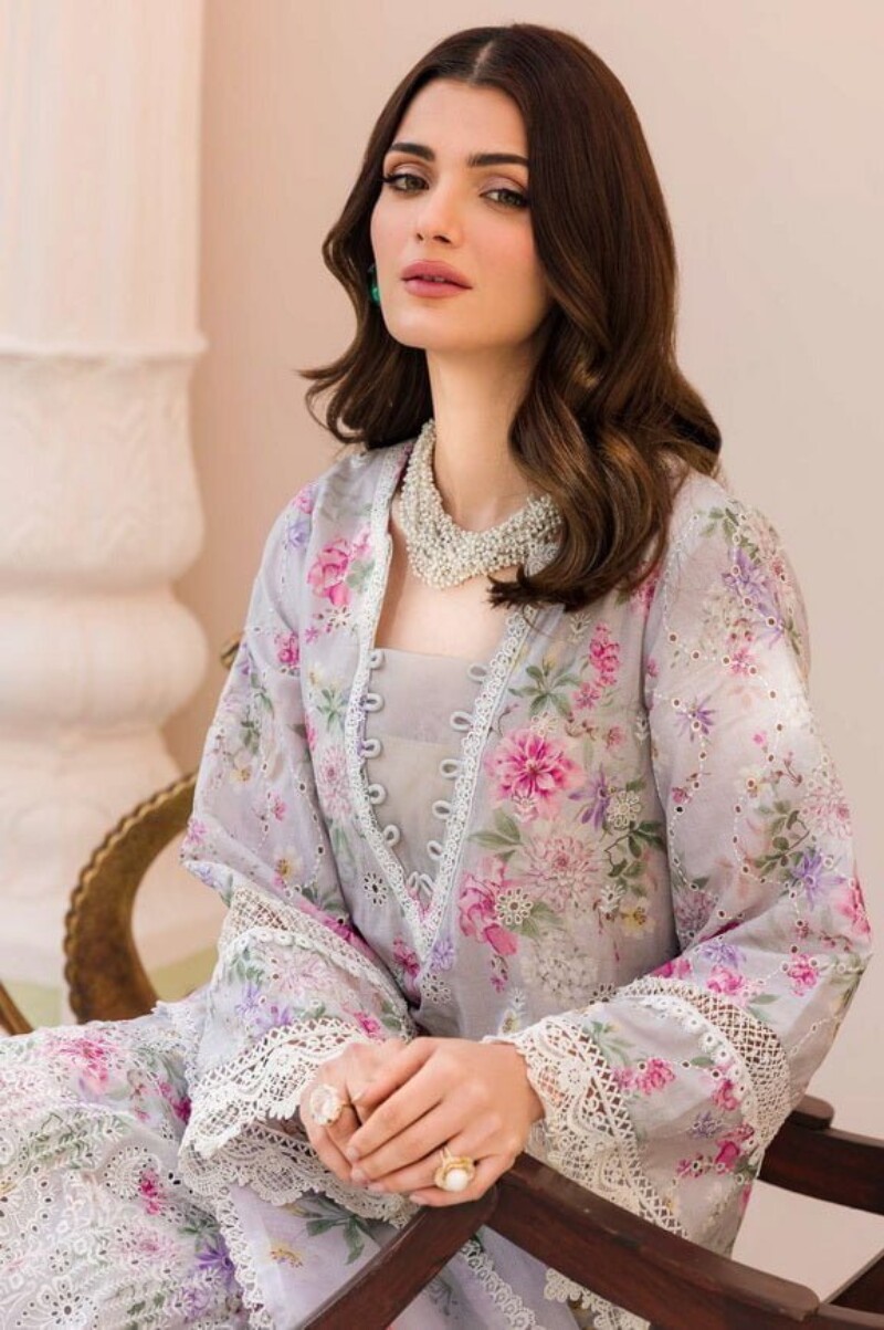 Motifz 4625-Moonstoon Lawn 3pc Suit Collection 2024