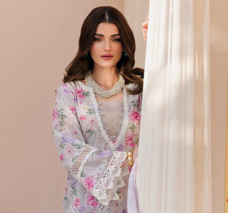 Motifz 4625-Moonstoon Lawn 3pc Suit Collection 2024