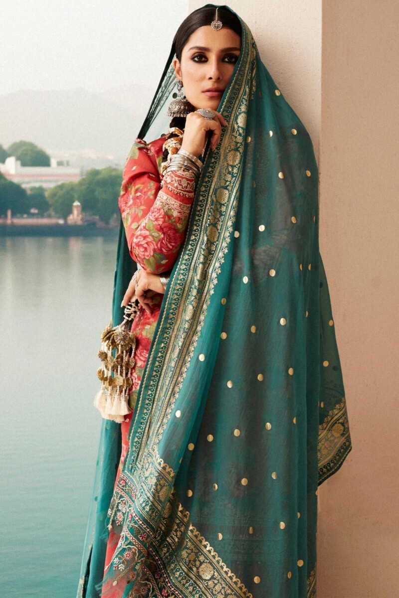 product Zara Shahjahan D-13b Phool Kari Embroidered Luxury Lawn 3pc Suit Collection 2024