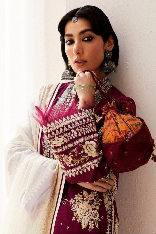 Zara Shahjahan D-04A Siffa Embroidered Luxury Lawn 3Pc Suit Collection 2024