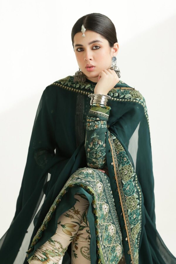 Zara Shahjahan D-09B Parsa Embroidered Luxury Lawn 3Pc Suit Collection 2024