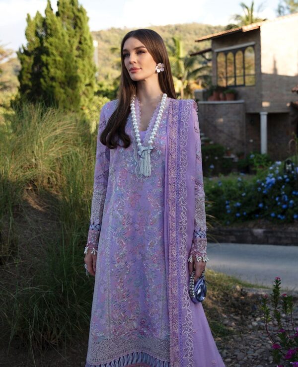 Republic D5-B Naya Lawn 3Pc Suit Collection 2024