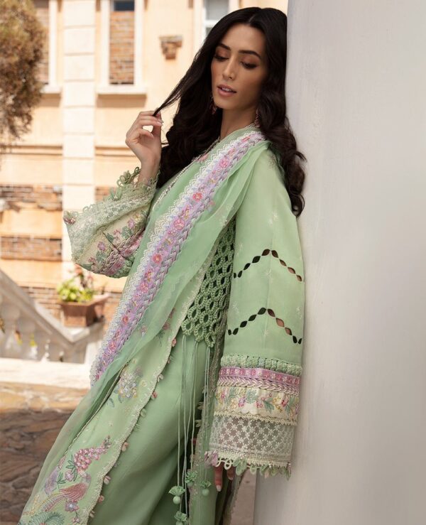 Republic D7-A Aur Lie Lawn 3Pc Suit Collection 2024