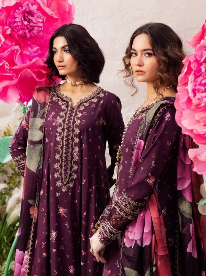 Iznik Dahlia Dl-06 Tranquil Embroidered Luxury Lawn 3pc Suit Collection 2024