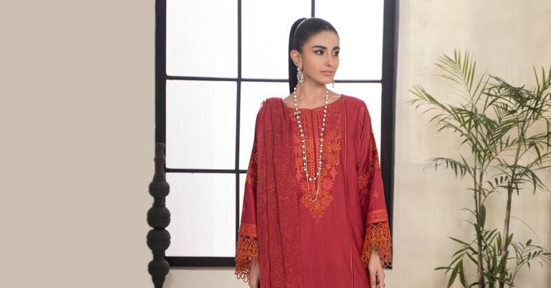 Maria B 3 Piece Embroidered Lawn Suit Dw-Ef24-103 Luxury Pret