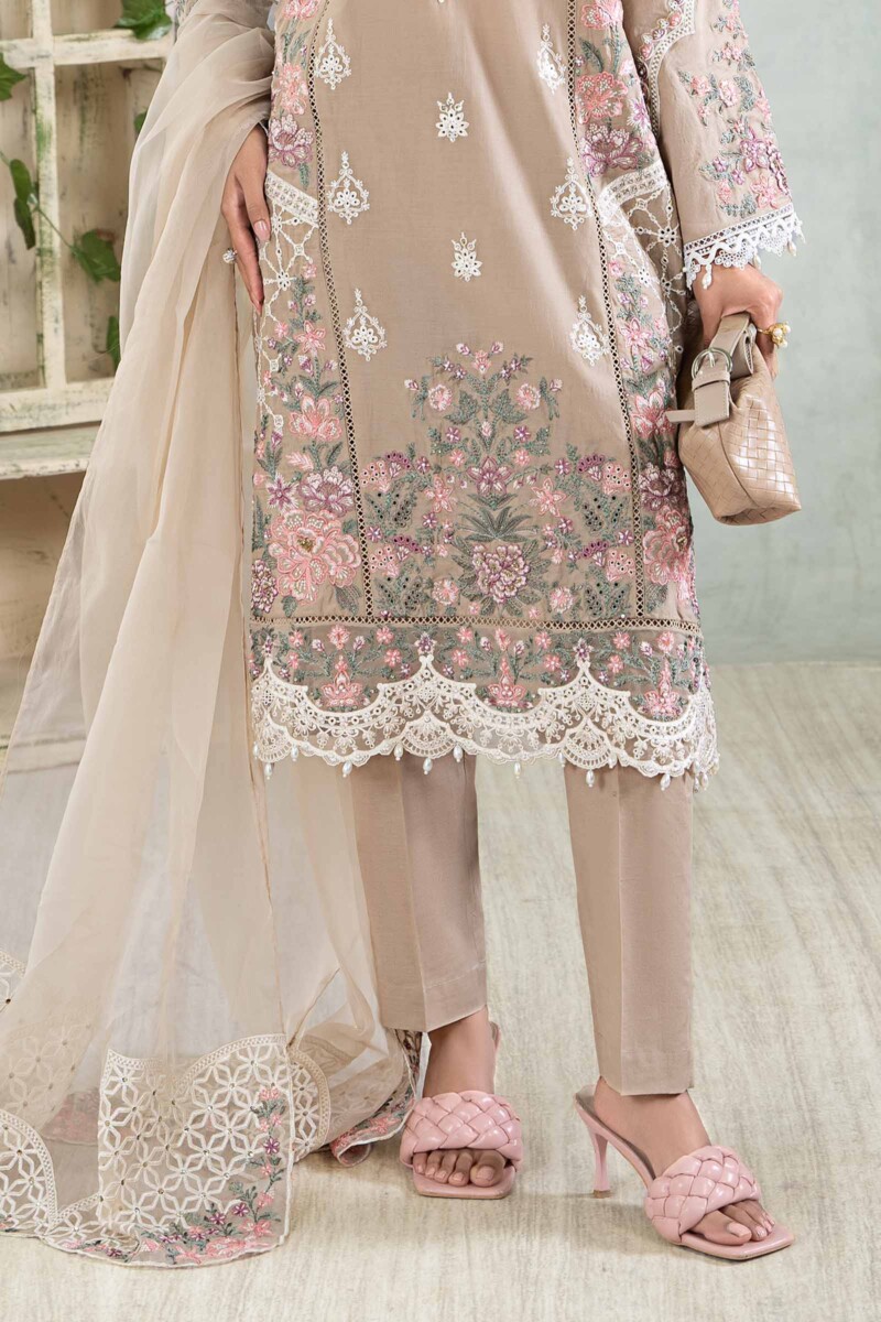 Maria B 3 Piece Embroidered Lawn Suit Dw-Ea24-33 Casuals