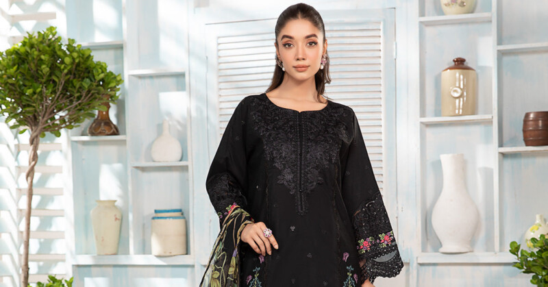 Maria B 3 Piece Embroidered Lawn Suit Dw-Ea24-37 Casuals