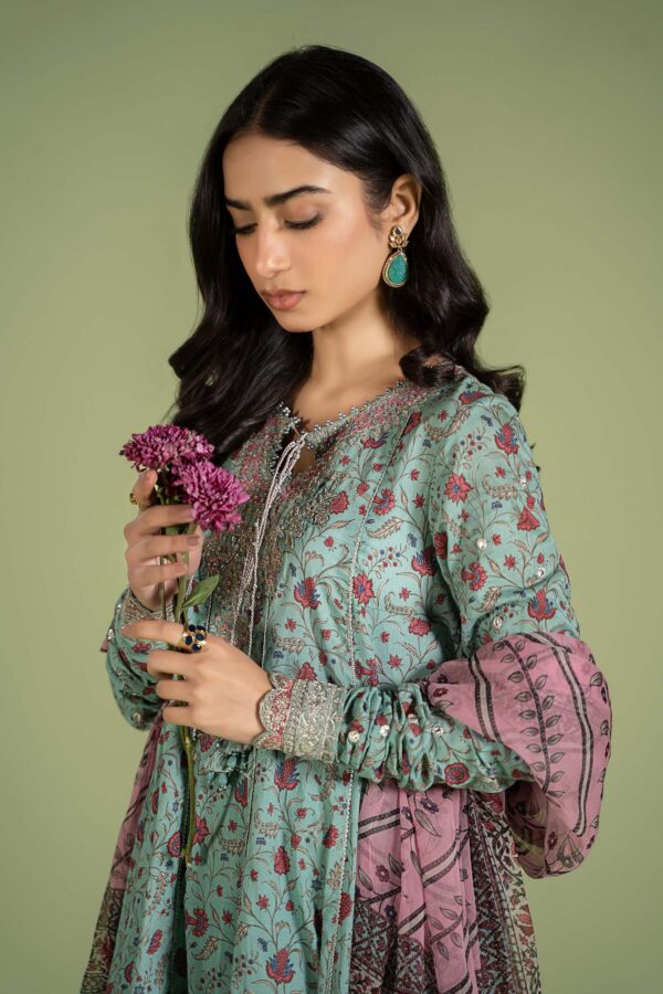 Motifz 4435 Sabiha Embroidered Lawn Collection 24