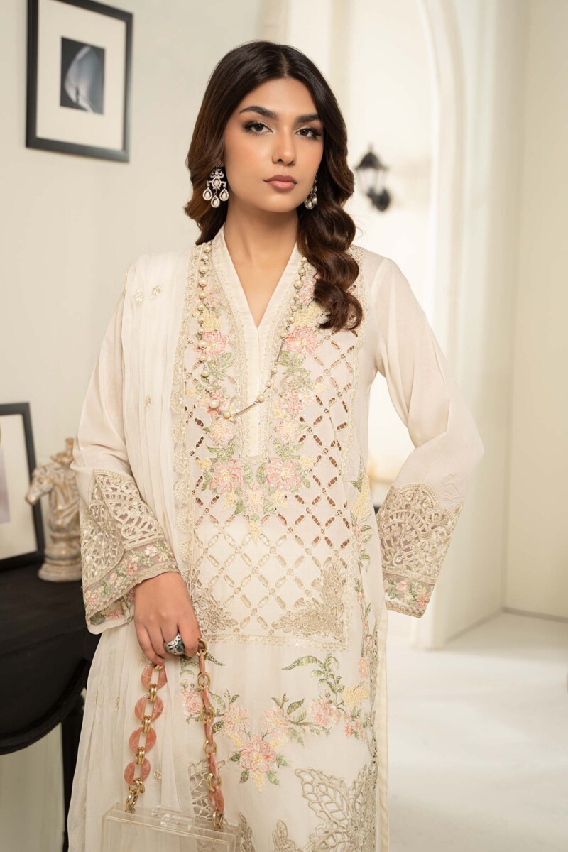 Maria B 3 Piece Embroidered Lawn Suit Dw-Ef24-17 Casuals