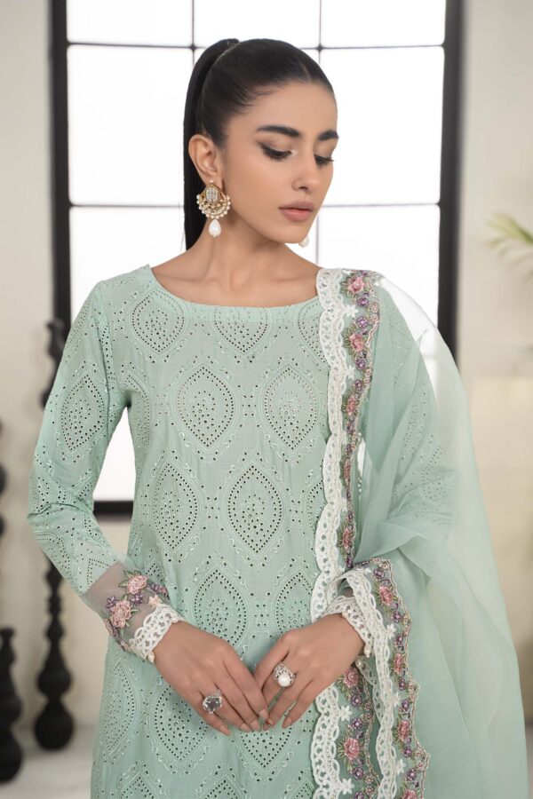 Motifz 4434 Shabnam Embroidered Lawn Collection 24