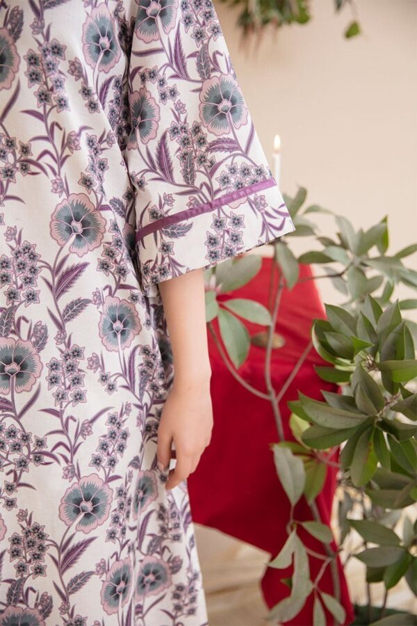 Mushq Hazel Grace Wisteria Basic Pret Collection