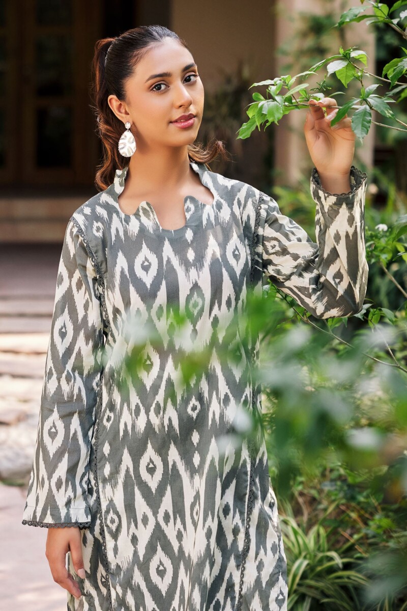 Motifz 3626-PRINT-A DIGITAL PRINTED LAWN STITCHED Printed Casuals