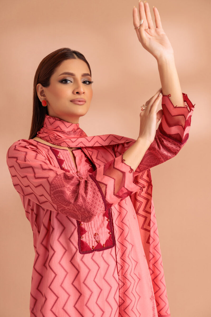 product Bonanza Satrangi Pink Jacquard 3 Piece Pwj3233p13 Festive Pret 2024